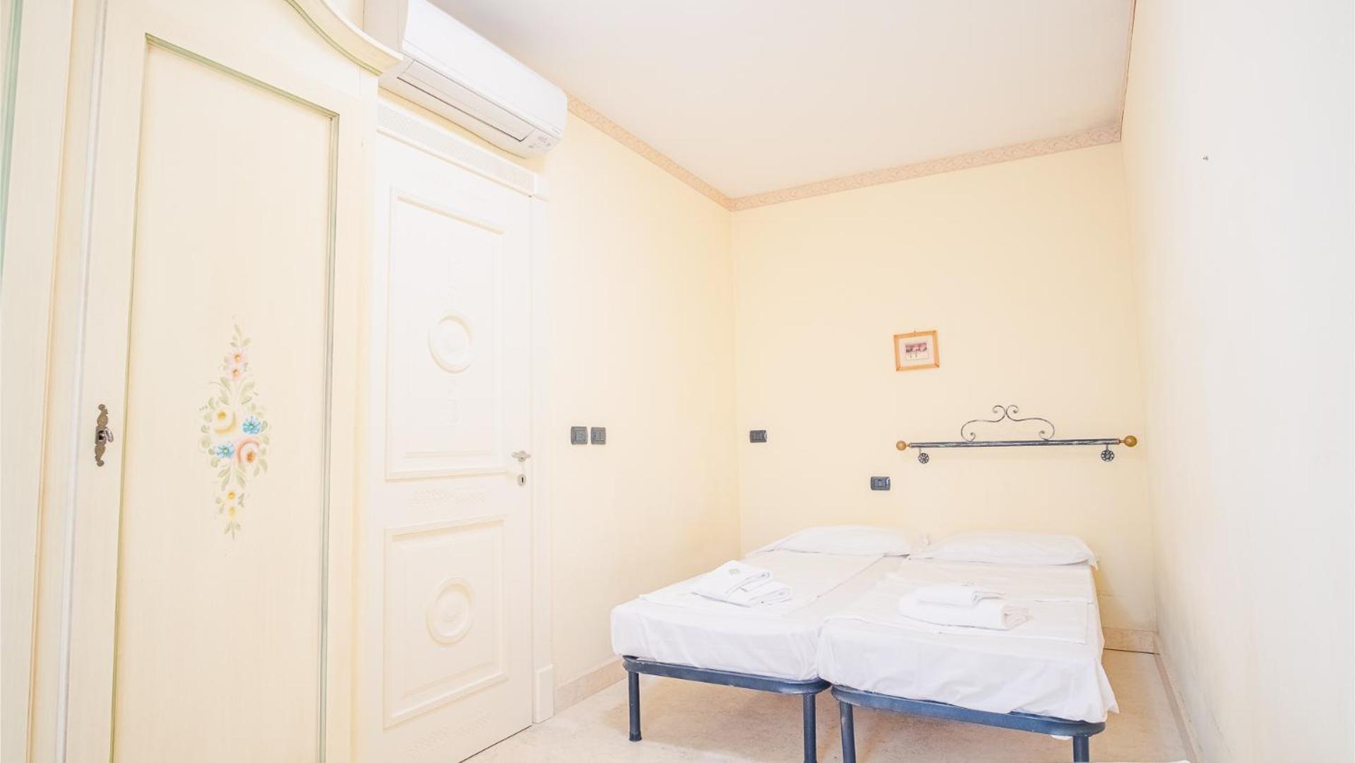 Relais Du Lac Village - Italian Homing Desenzano del Garda Cameră foto